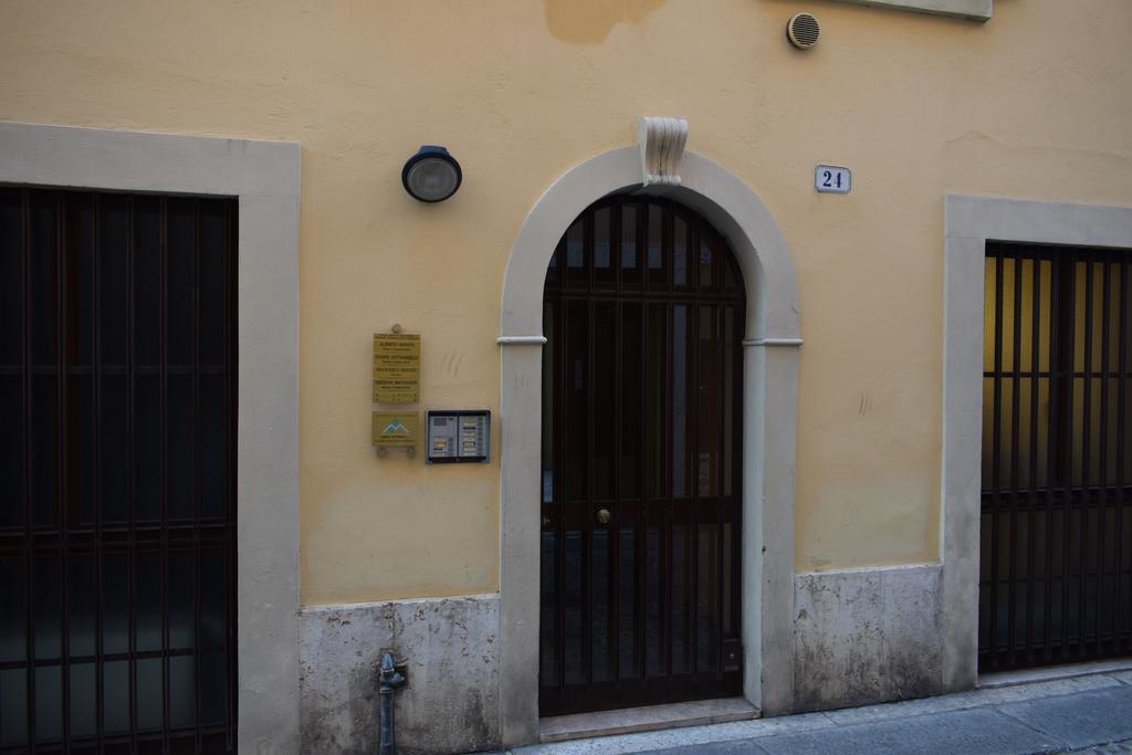 Filippini 24 Daire Verona Dış mekan fotoğraf